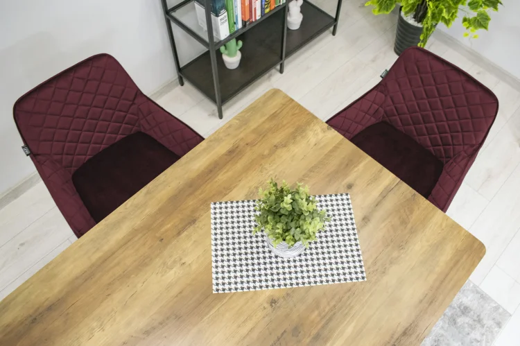 8482
